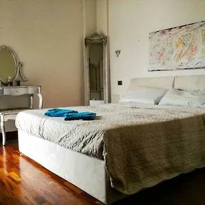 100 Viale Italia Appartement